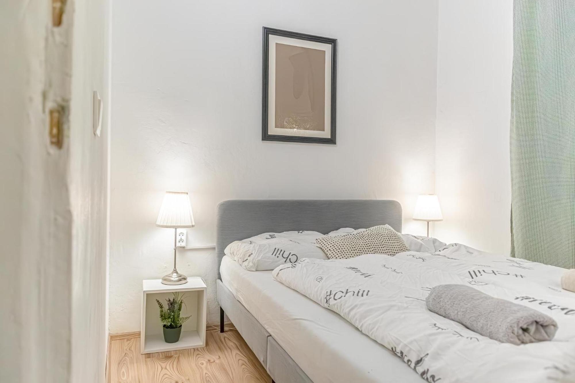 Charming 2br With Location In * Wien